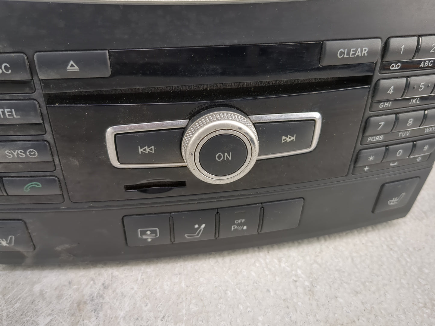 2011-2012 Mercedes-Benz E350 Radio AM FM Cd Player Receiver Replacement P/N:A 212 900 65 13 Fits Fits 2011 2012 OEM Used Aut