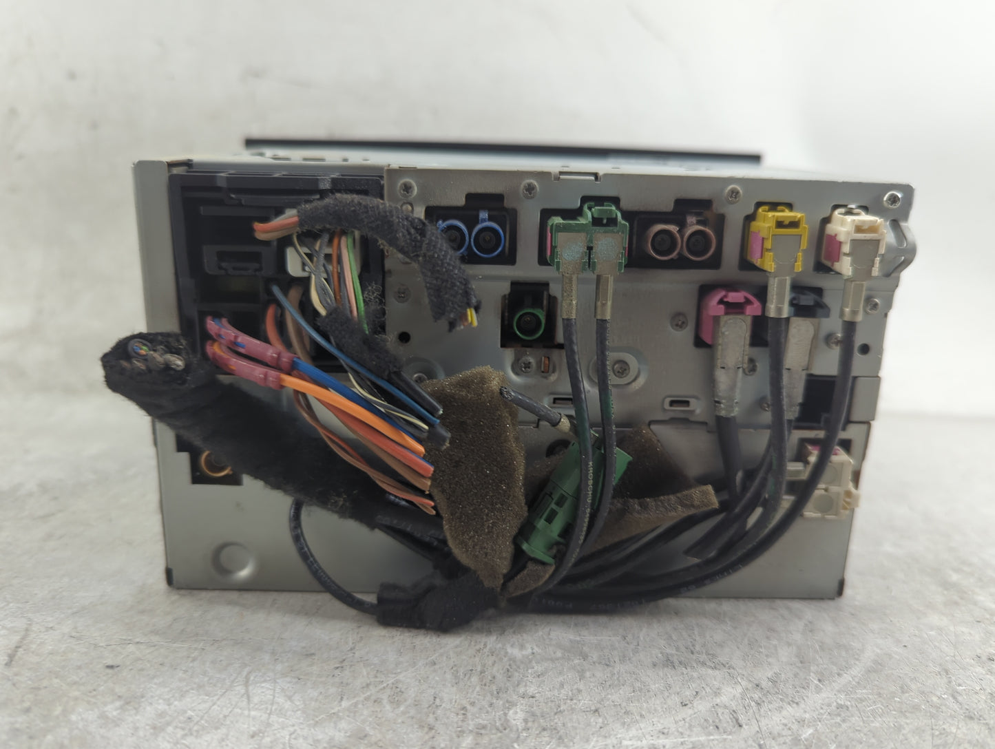 2012 Mercedes-Benz E350 Radio AM FM Cd Player Receiver Replacement P/N:A2129006014 A2129011706, A1729020504 Fits OEM Used Au