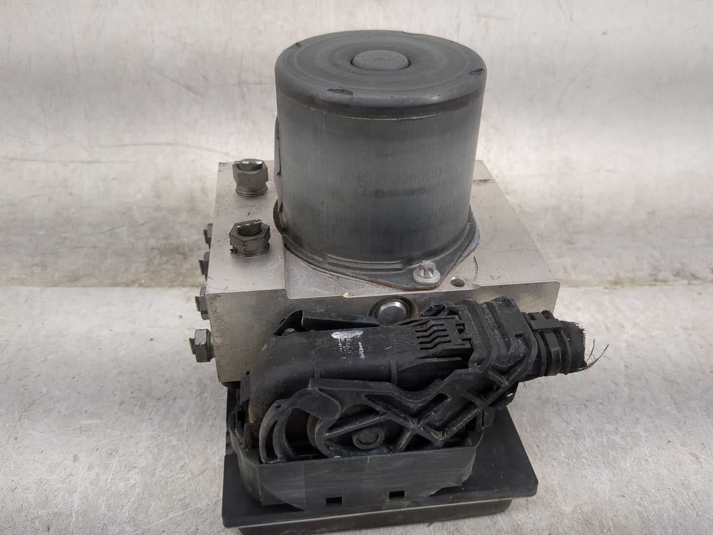 2010-2012 Mercedes-Benz E350 ABS Pump Control Module Replacement P/N:0 265 236 464 Fits Fits 2010 2011 2012 OEM Used Auto Pa