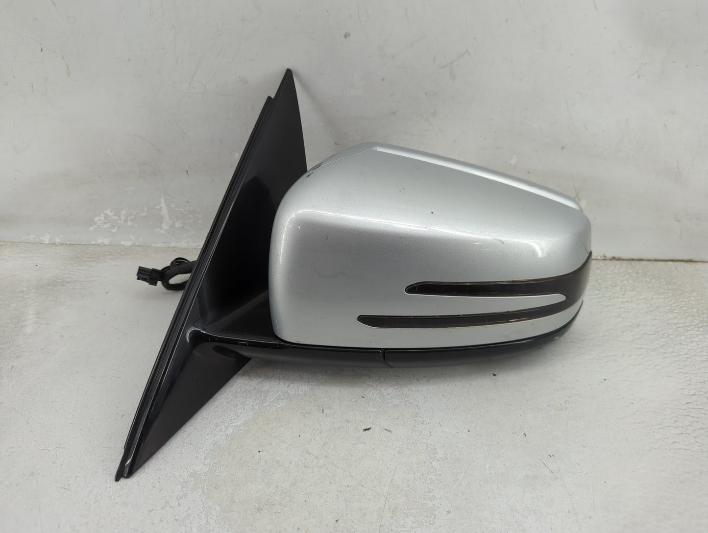 2010-2014 Mercedes-Benz E350 Driver Side View Mirror - Left Door Mirror OEM Used - Oemusedautoparts1.com