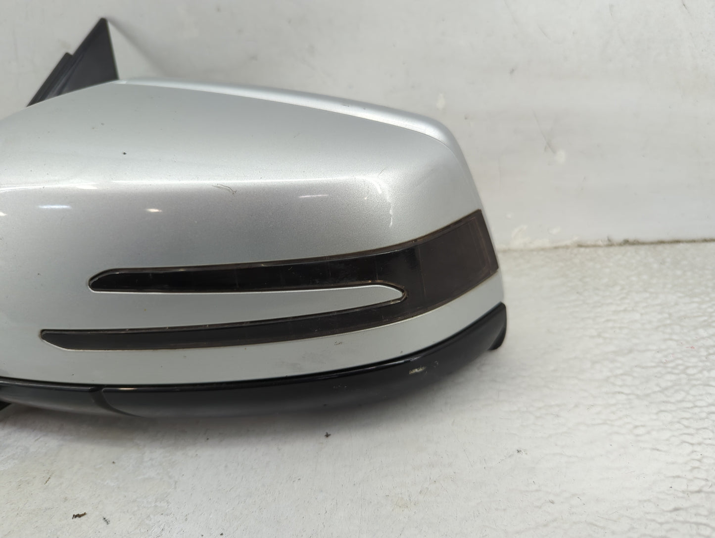 2010-2014 Mercedes-Benz E350 Driver Side View Mirror - Left Door Mirror OEM Used - Oemusedautoparts1.com
