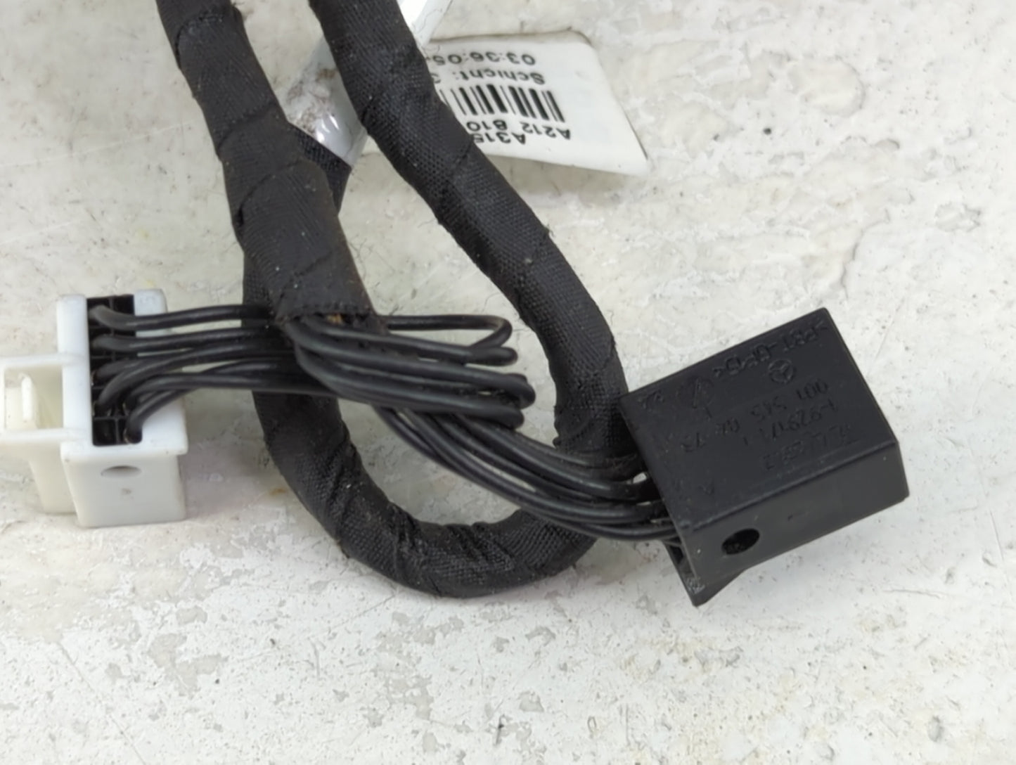 2010-2014 Mercedes-Benz E350 Driver Side View Mirror - Left Door Mirror OEM Used - Oemusedautoparts1.com