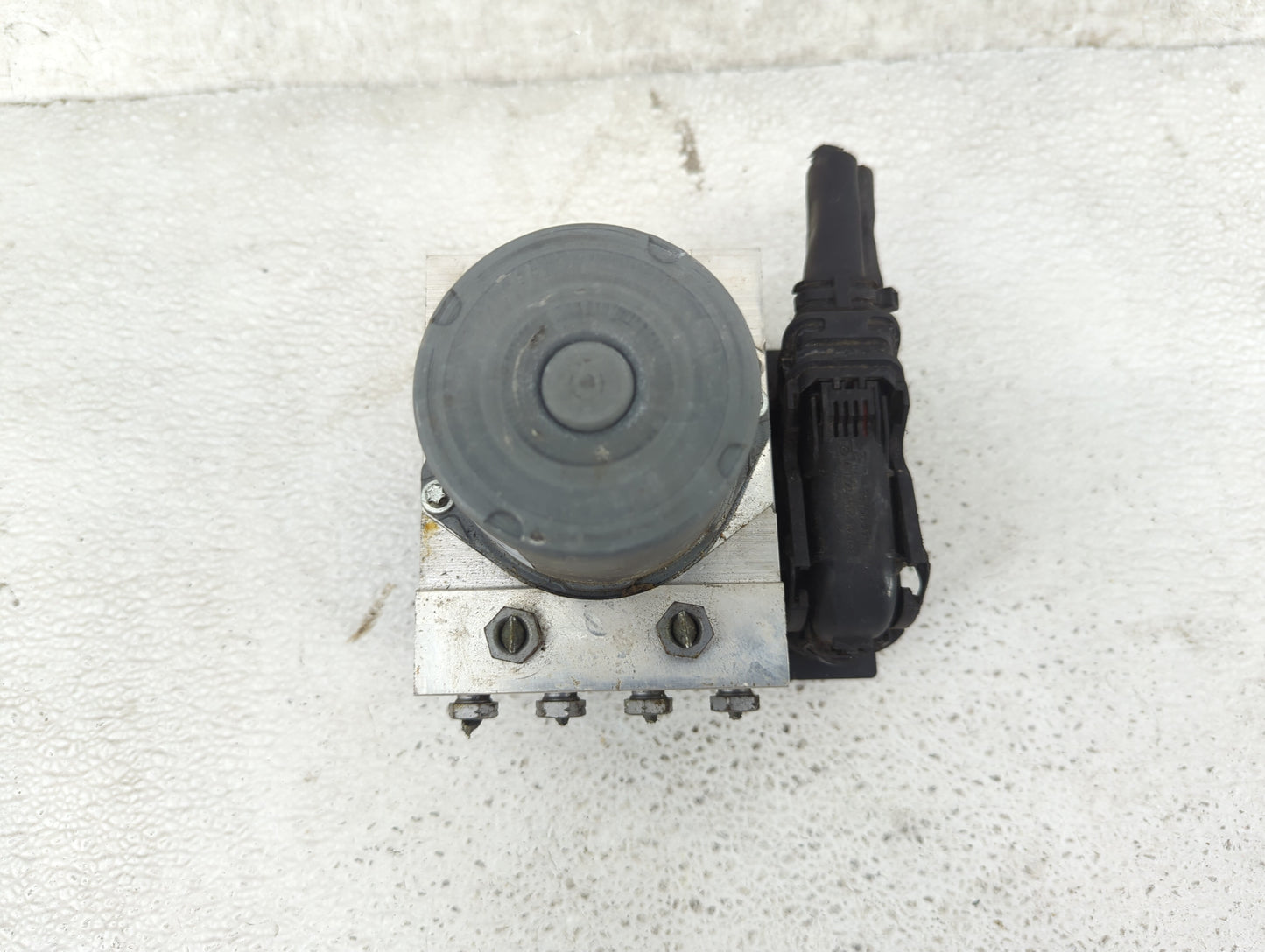 2011-2012 Mercedes-Benz E350 ABS Pump Control Module Replacement P/N:0265236369 A2124313599, 0265951085 Fits Fits 2011 2012 