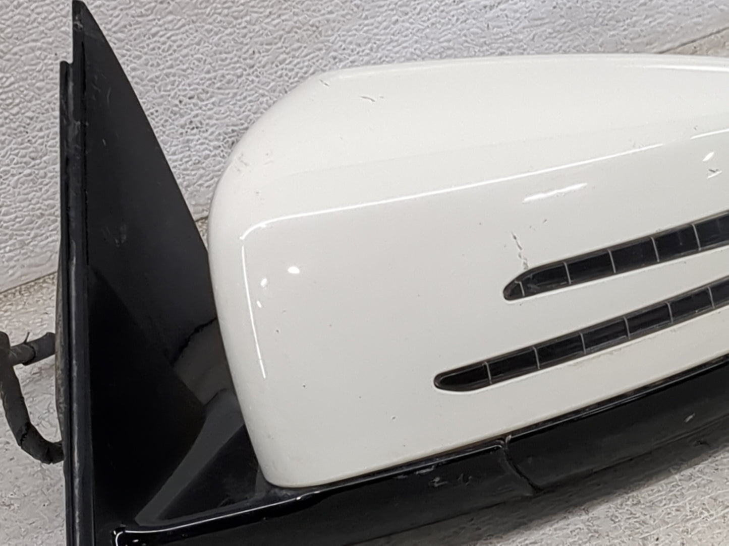 2011-2014 Mercedes-Benz E350 Driver Side View Mirror - Left Door Mirror OEM Used - Oemusedautoparts1.com