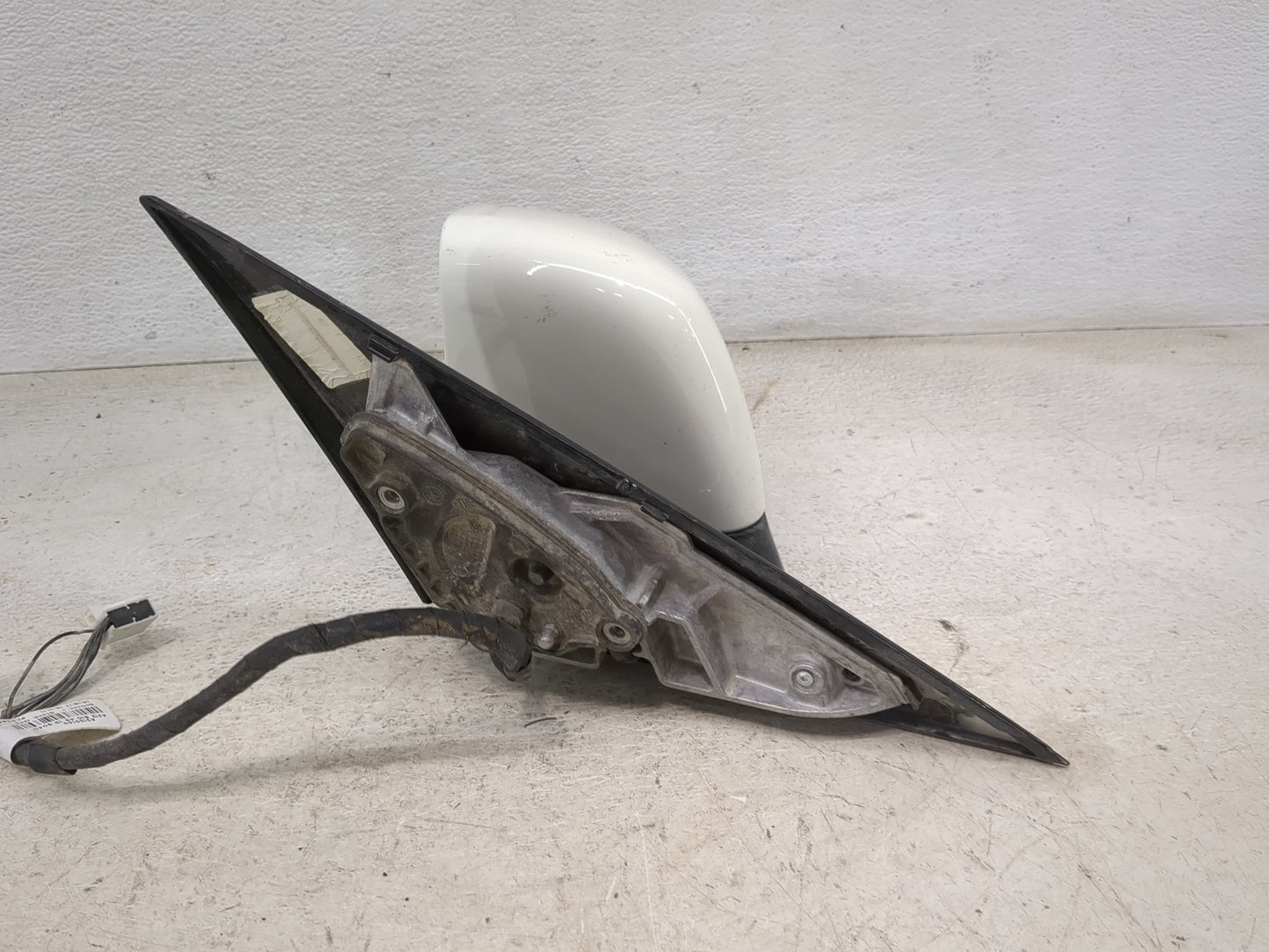 2011-2014 Mercedes-Benz E350 Driver Side View Mirror - Left Door Mirror OEM Used - Oemusedautoparts1.com