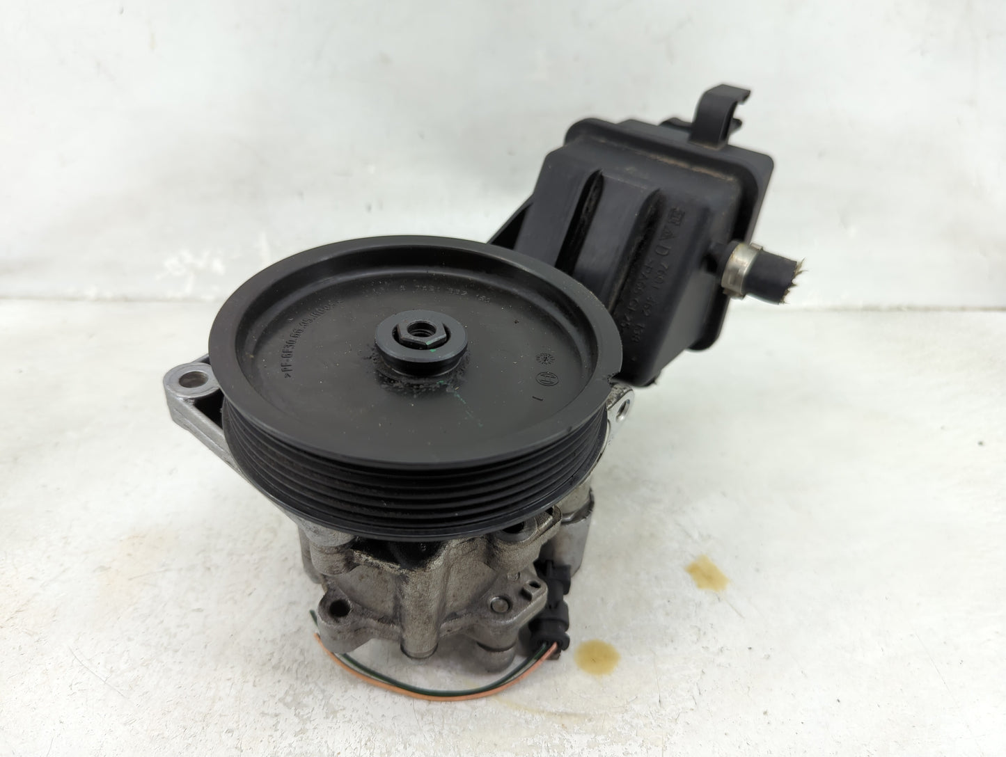 2012-2013 Mercedes-benz E350 Power Steering Column Pump Oem - Oemusedautoparts1.com