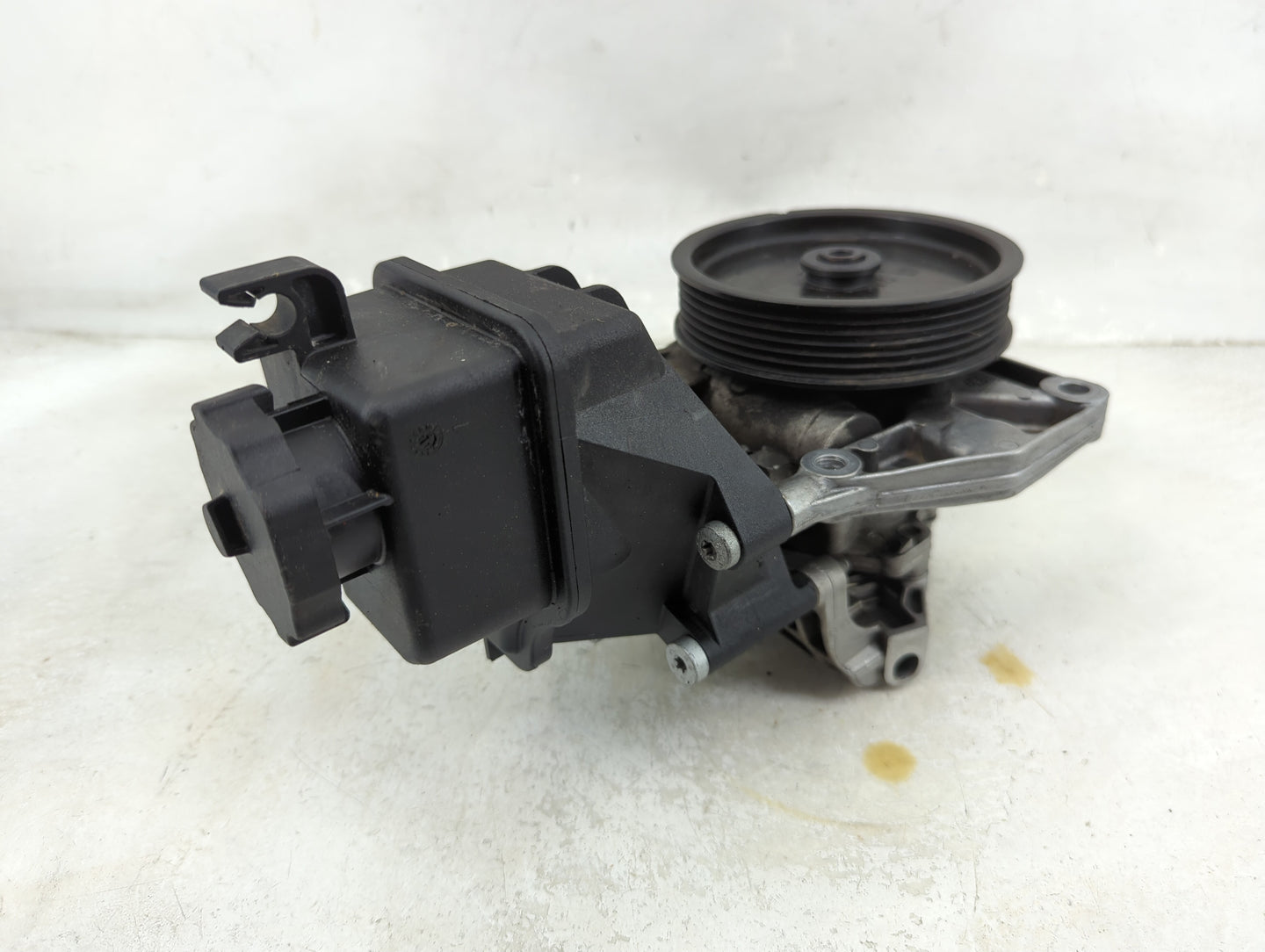 2012-2013 Mercedes-benz E350 Power Steering Column Pump Oem - Oemusedautoparts1.com