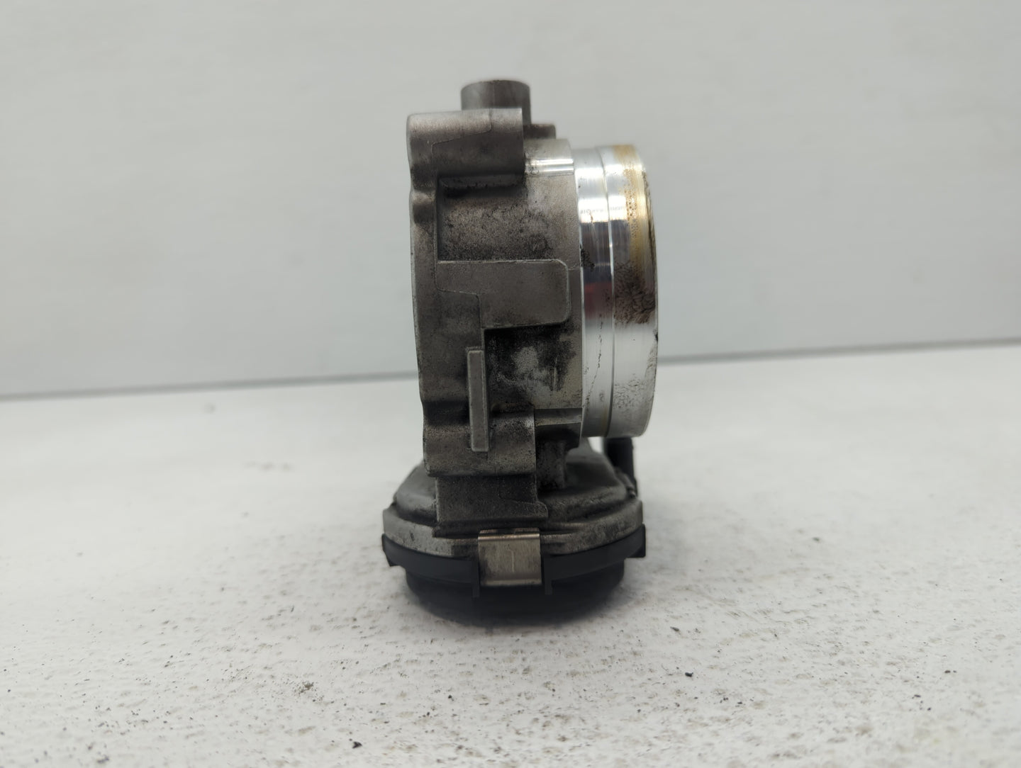 2012-2016 Mercedes-Benz E350 Throttle Body P/N:A 276 141 01 25 2761410125 Fits OEM Used Auto Parts - Oemusedautoparts1.com