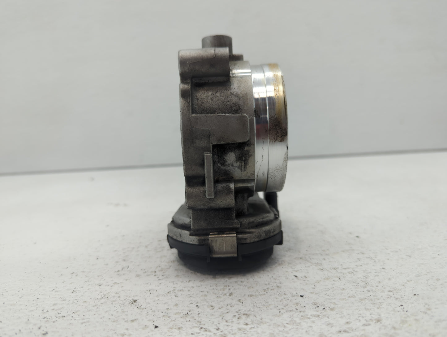2012-2016 Mercedes-Benz E350 Throttle Body P/N:A 276 141 01 25 2761410125 Fits OEM Used Auto Parts - Oemusedautoparts1.com