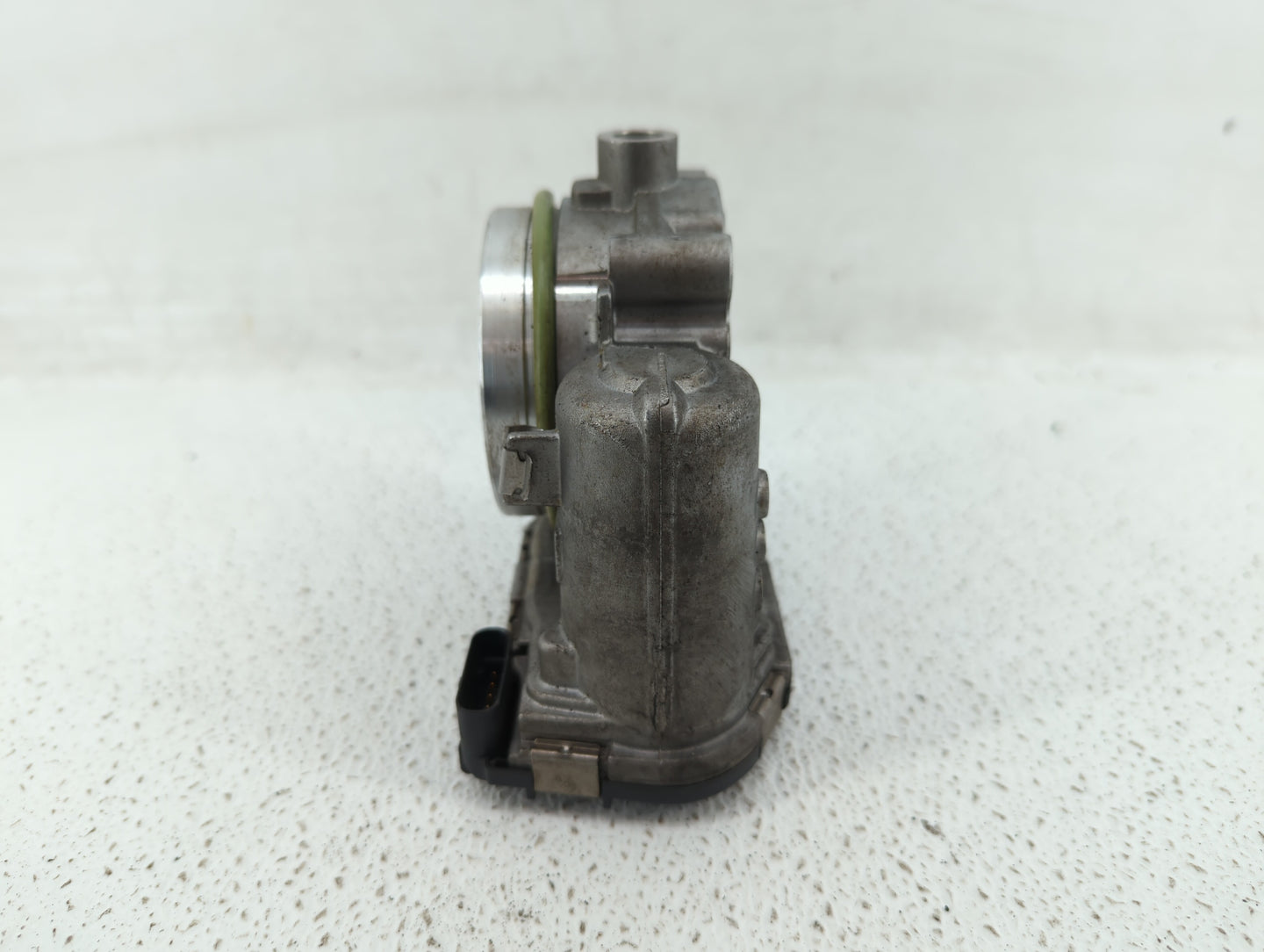 2012-2016 Mercedes-Benz E350 Throttle Body P/N:A 276 141 01 25 2761410125 Fits OEM Used Auto Parts - Oemusedautoparts1.com