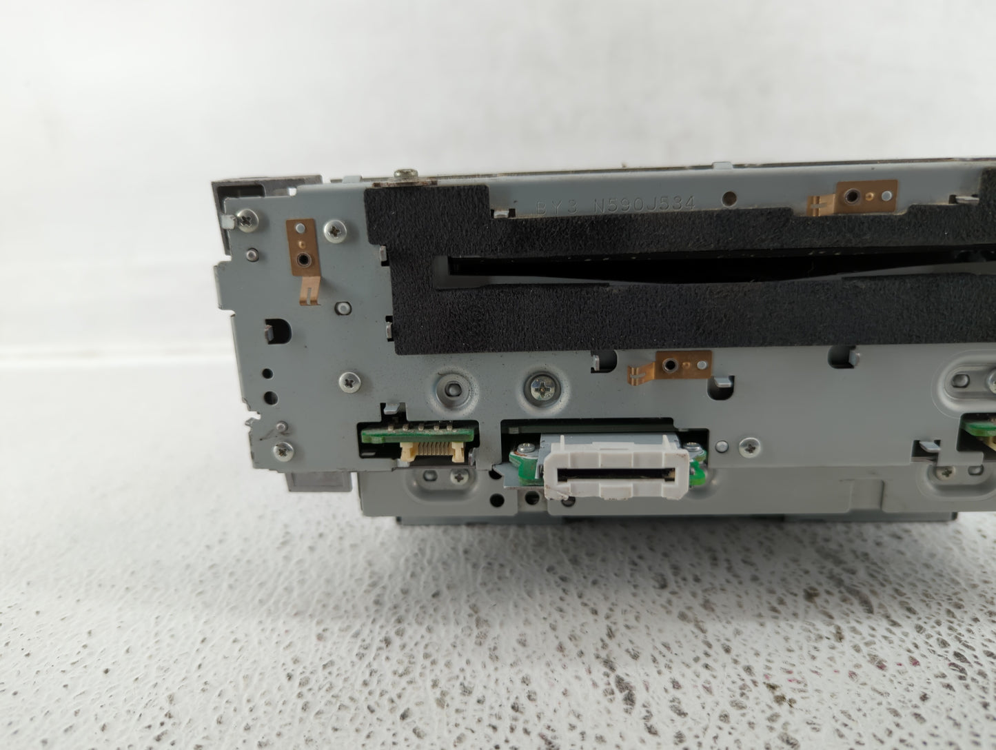 2012 Mercedes-Benz E350 Radio AM FM Cd Player Receiver Replacement P/N:A 212 900 49 14 Fits OEM Used Auto Parts - Oemusedaut