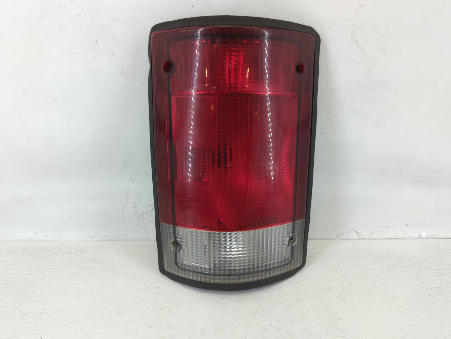 2012 Mercedes-Benz E350 Tail Light Assembly Driver Left OEM P/N:F7UB-13441-AA Fits OEM Used Auto Parts - Oemusedautoparts1.c