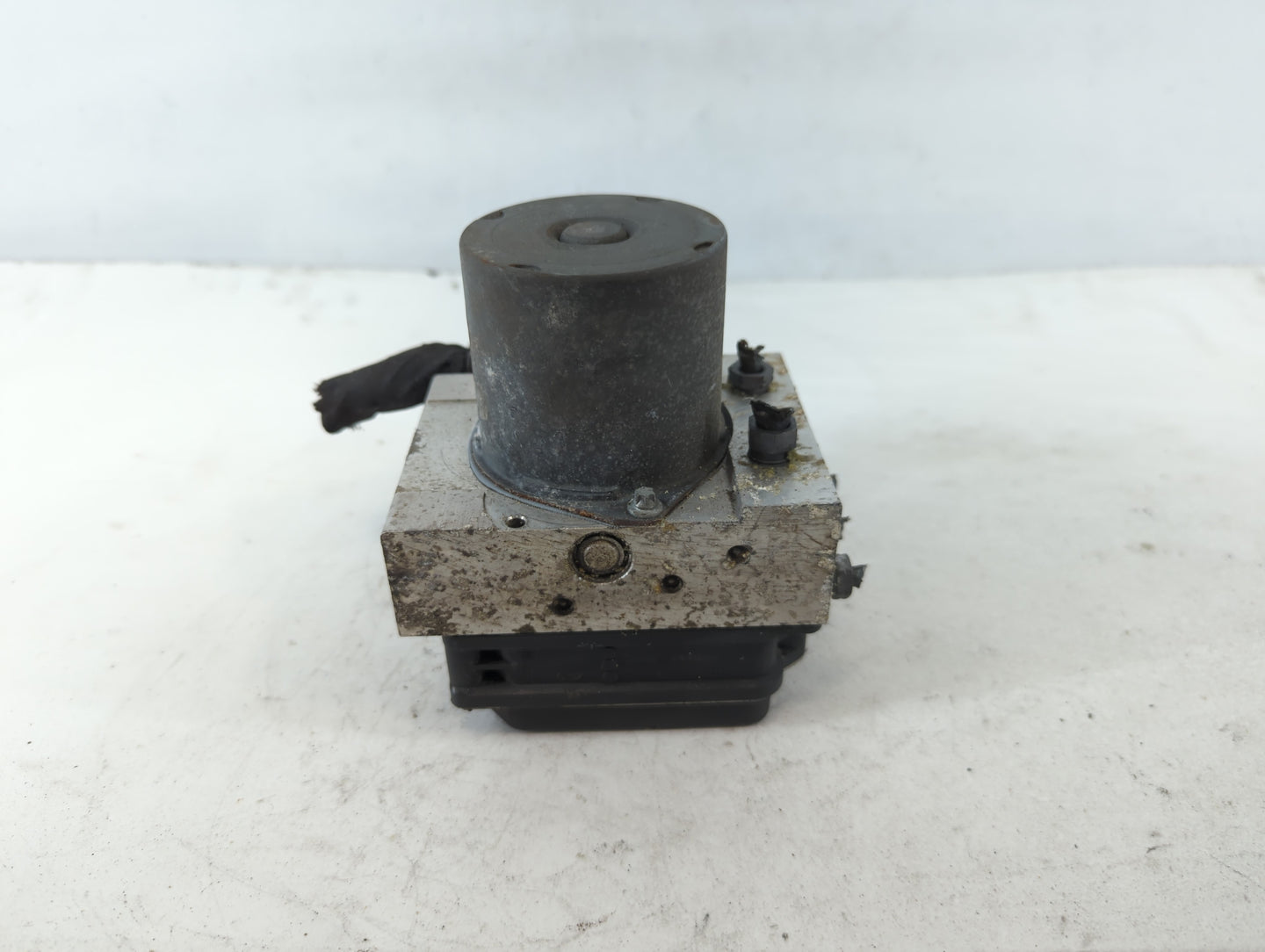 2012 Mercedes-Benz E350 ABS Pump Control Module Replacement P/N:120201 0 265 236 467 Fits OEM Used Auto Parts - Oemusedautop