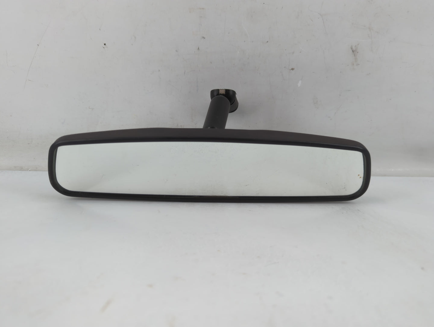 2012 Mercedes-Benz E350 Interior Rear View Mirror Replacement OEM P/N:E8011083 Fits OEM Used Auto Parts - Oemusedautoparts1.