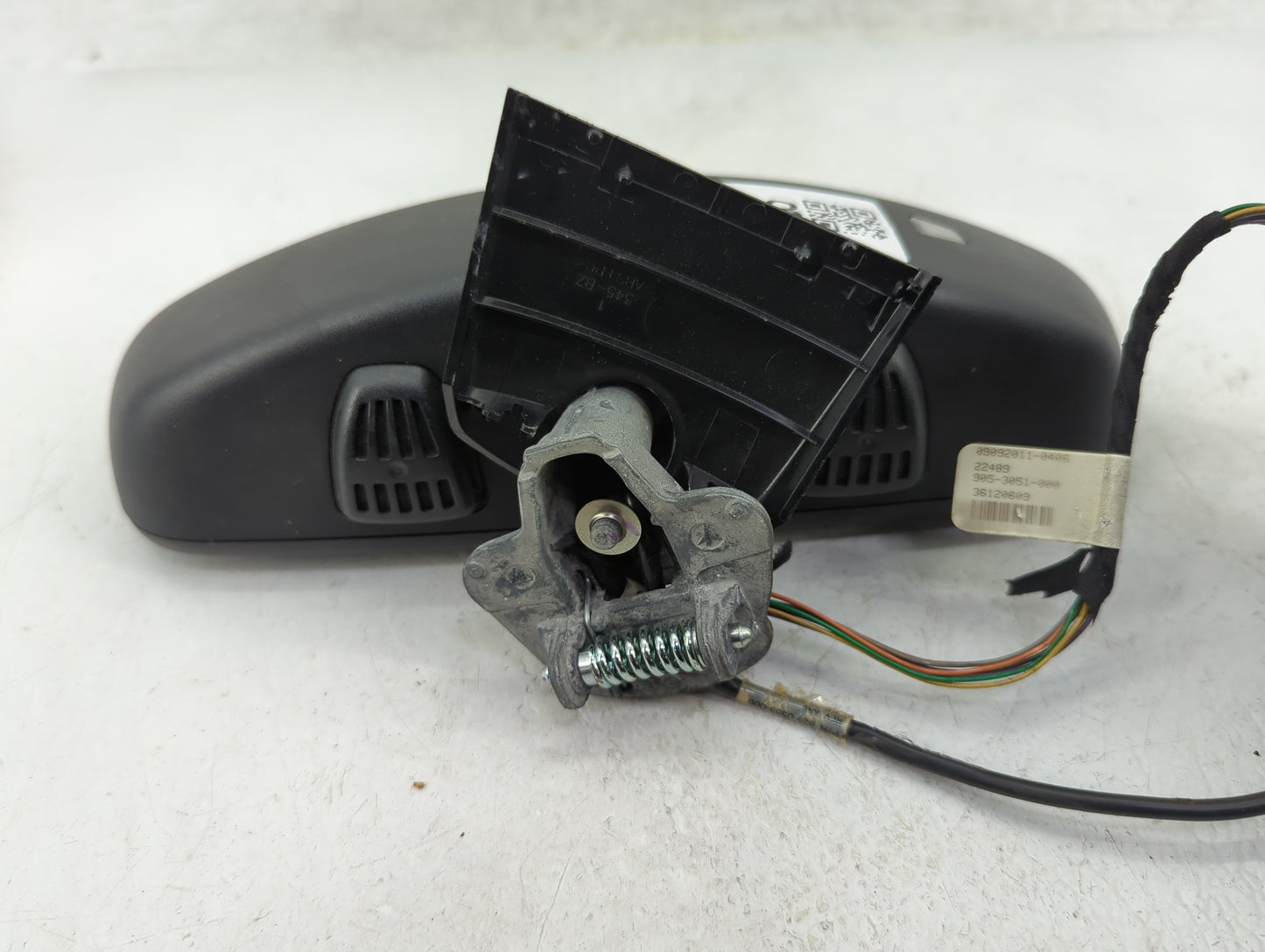 2012 Mercedes-Benz E550 Interior Rear View Mirror Replacement OEM P/N:E11026530 Fits OEM Used Auto Parts - Oemusedautoparts1
