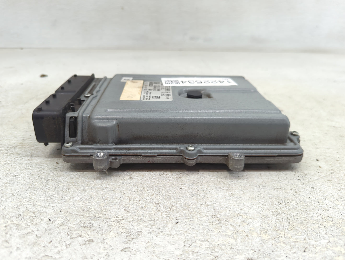 2012 Mercedes-Benz Eclass PCM Engine Control Computer ECU ECM PCU OEM P/N:A 276 900 16 00 A 276 901 06 00 Fits Fits 2013 OEM