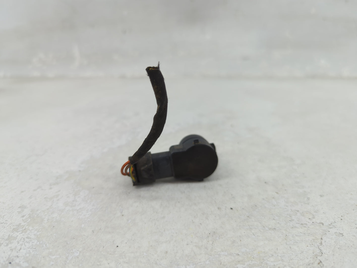 2012 Mercedes-benz Gl450 Front Park Assist Sensor Black 1456395 - Oemusedautoparts1.com