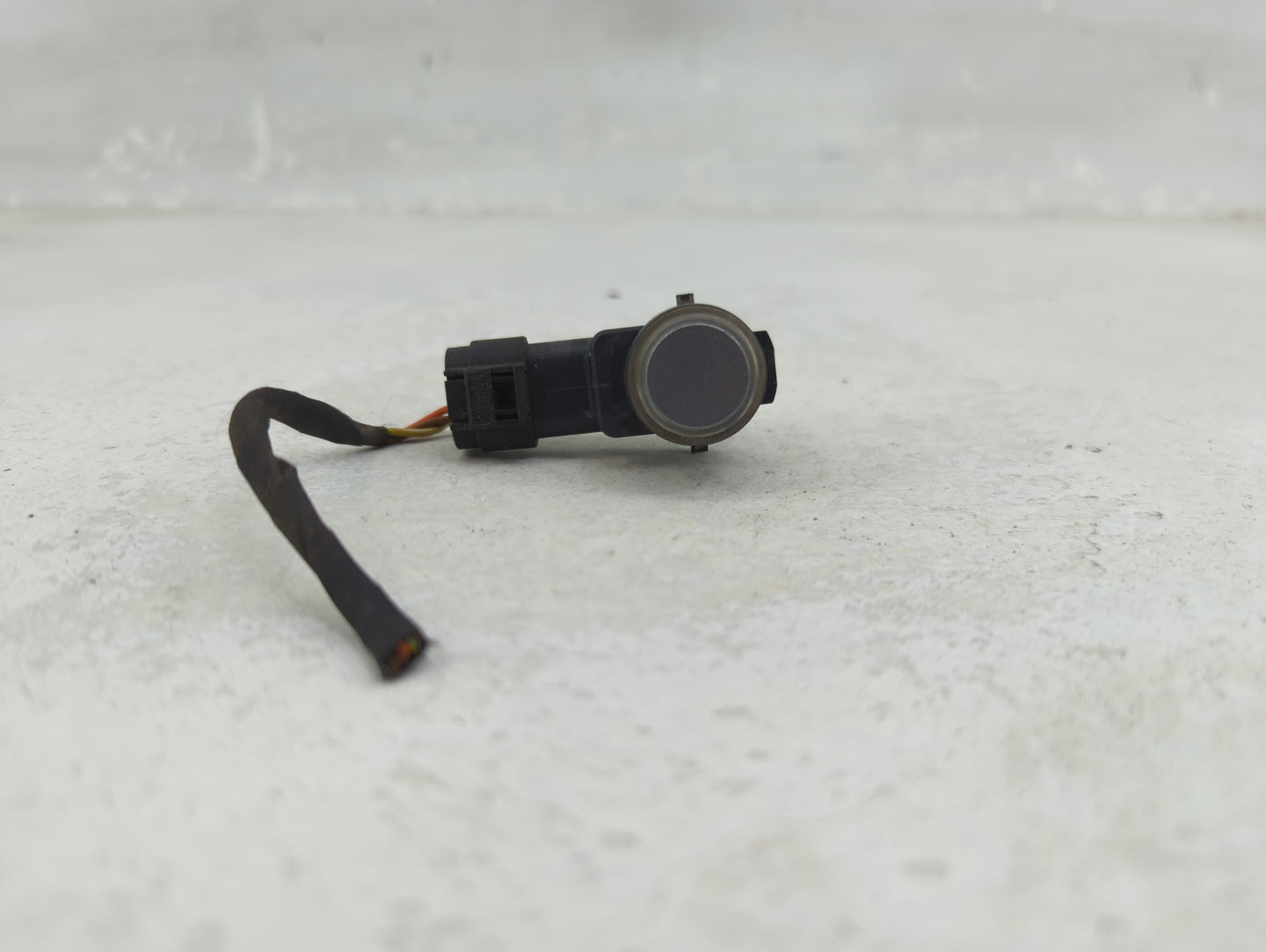 2012 Mercedes-benz Gl450 Front Park Assist Sensor Black 1456879 - Oemusedautoparts1.com