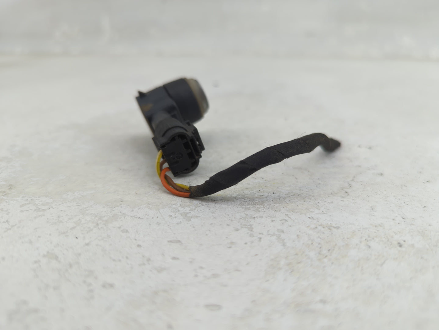 2012 Mercedes-benz Gl450 Front Park Assist Sensor Black 1456879 - Oemusedautoparts1.com
