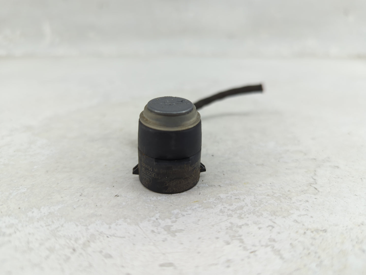 2012 Mercedes-benz Gl450 Front Park Assist Sensor Black - Oemusedautoparts1.com