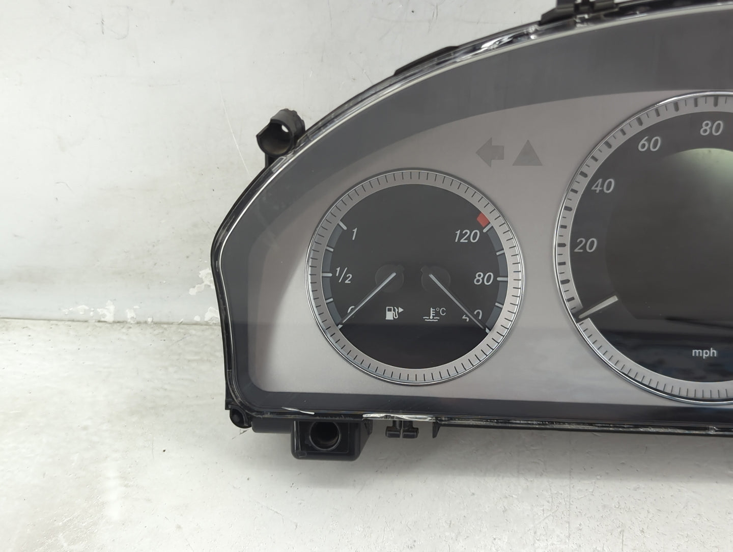 2012 Mercedes-Benz Glk350 Instrument Cluster Speedometer Gauges P/N:2049004607 204 900 46 07 Miles: Fits OEM Used Auto Parts