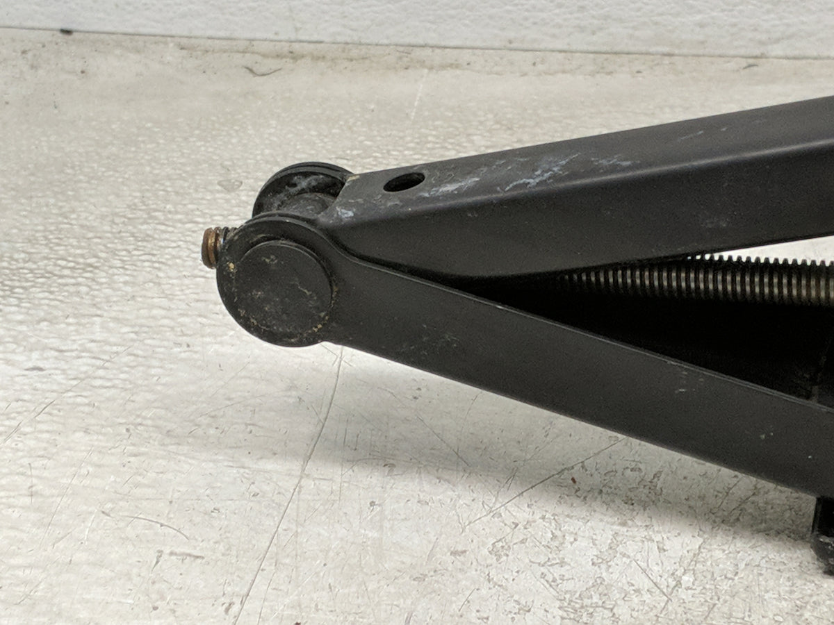 2012 Mercedes-benz Glk350 Spare Scissor Car Jack Black - Oemusedautoparts1.com