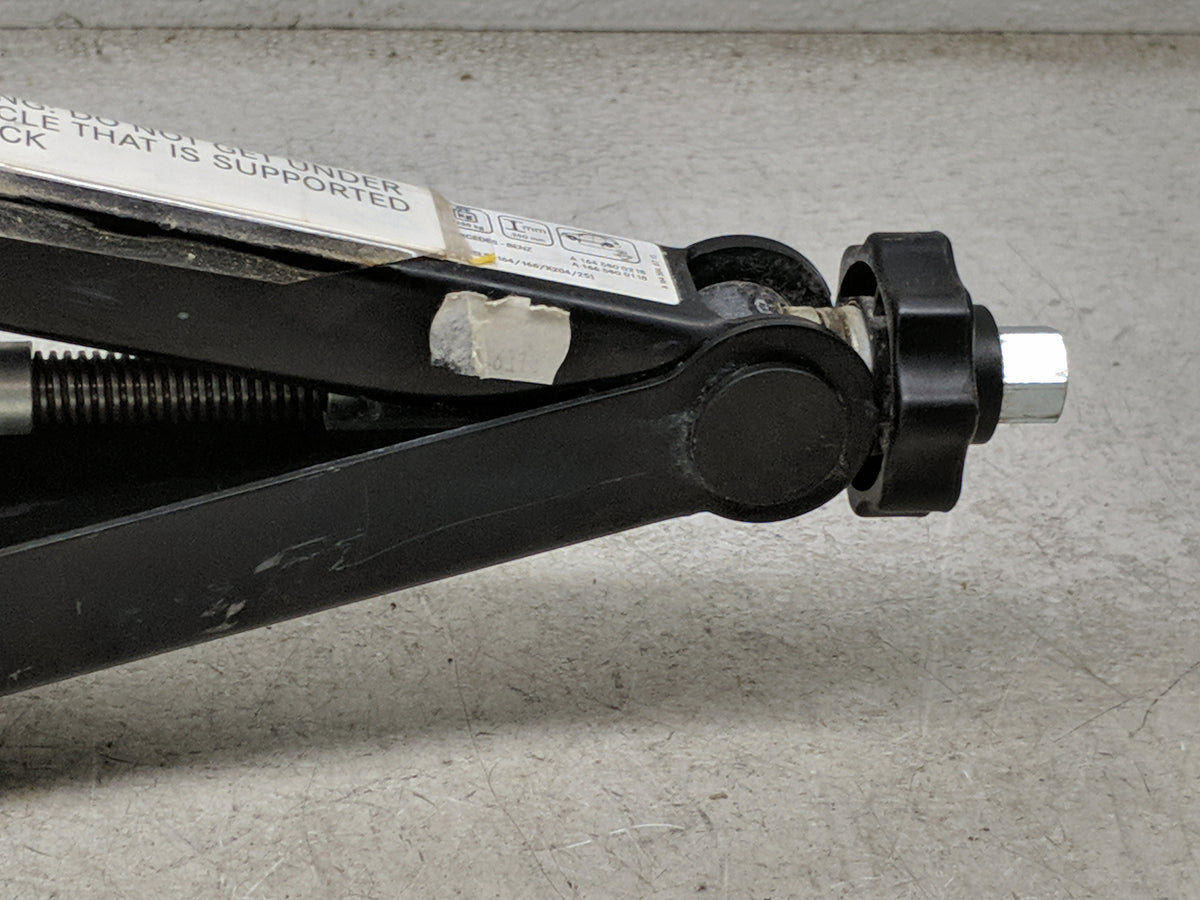 2012 Mercedes-benz Glk350 Spare Scissor Car Jack Black - Oemusedautoparts1.com
