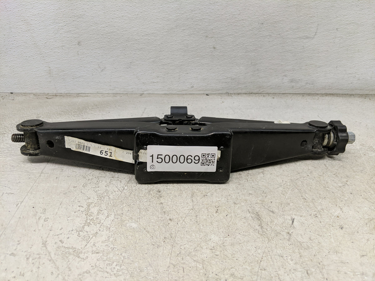 2012 Mercedes-benz Glk350 Spare Scissor Car Jack Black - Oemusedautoparts1.com