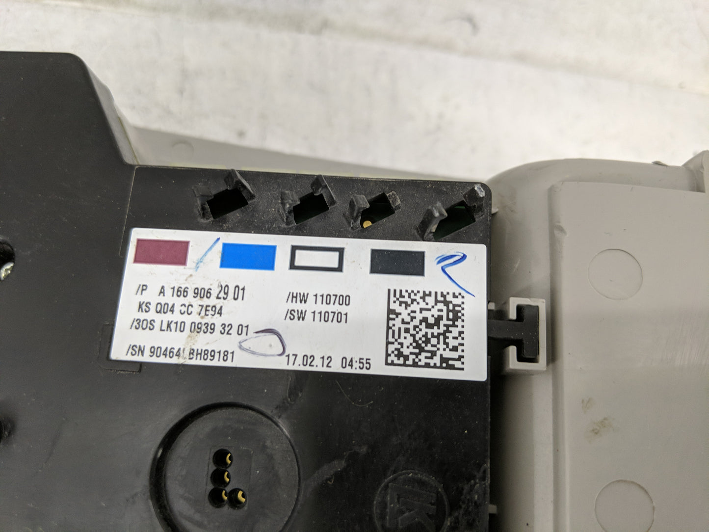2012 Mercedes-benz Ml250 Overhead Roof Console - Oemusedautoparts1.com