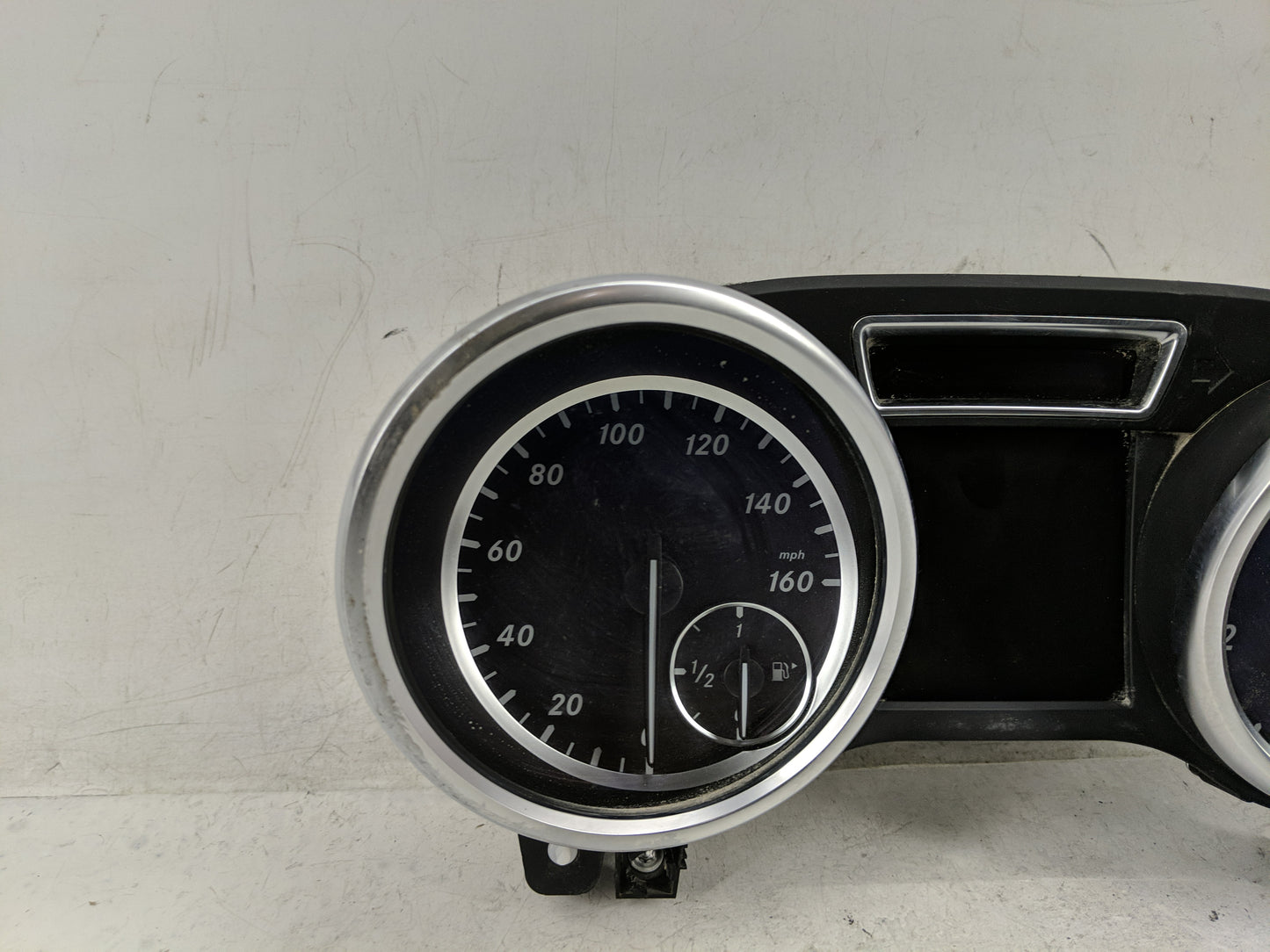 2012 Mercedes-Benz Ml350 Instrument Cluster Speedometer Gauges Fits OEM Used Auto Parts - Oemusedautoparts1.com