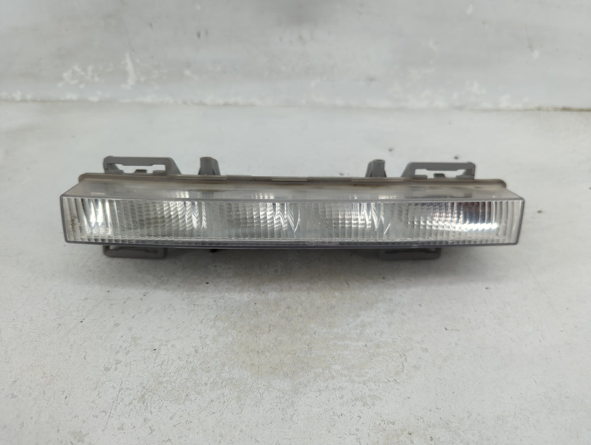 2012-2012 Mercedes-benz Ml350 Passenger Right Oem Front Light Lamp - Oemusedautoparts1.com