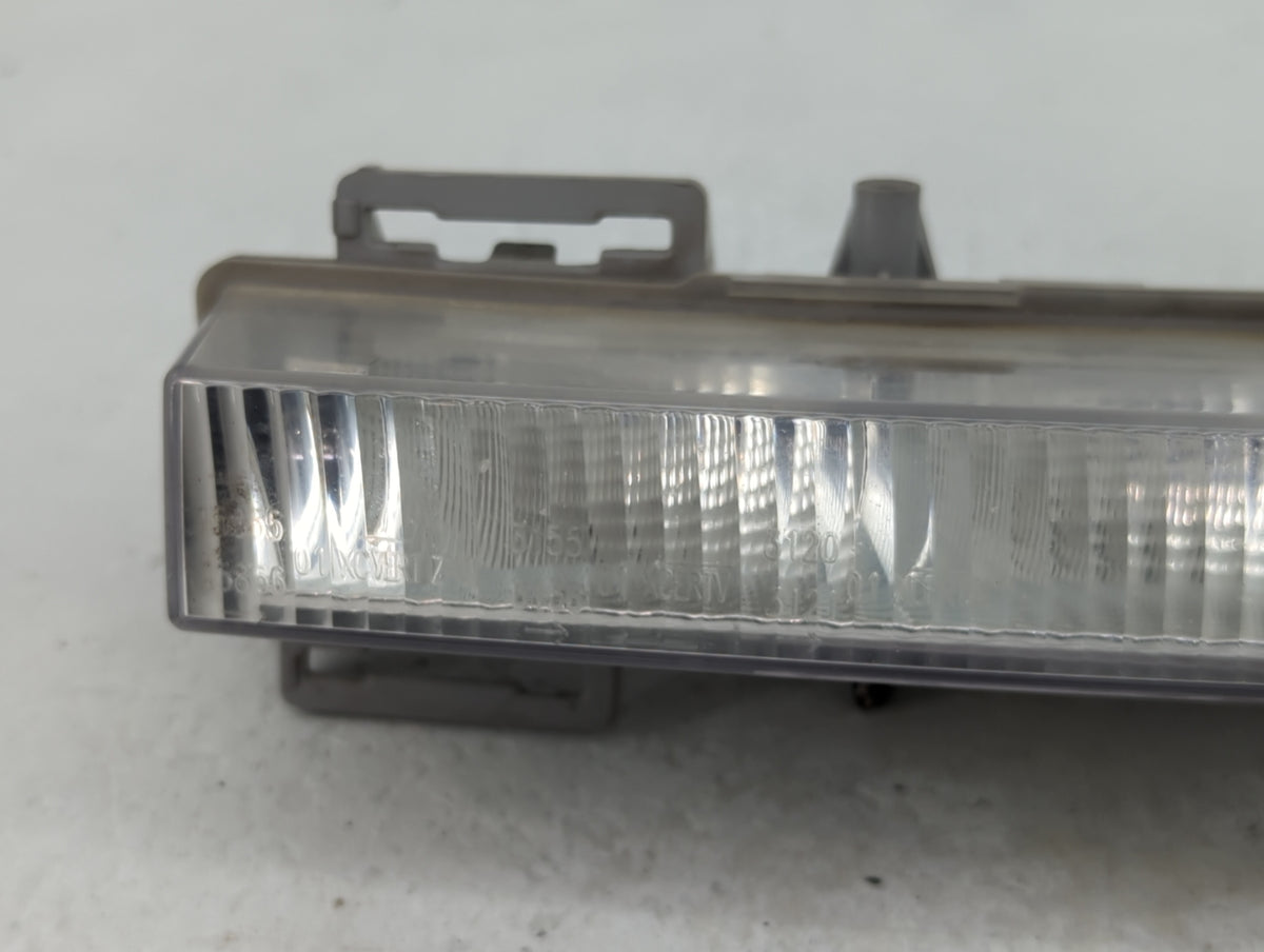 2012-2012 Mercedes-benz Ml350 Passenger Right Oem Front Light Lamp - Oemusedautoparts1.com