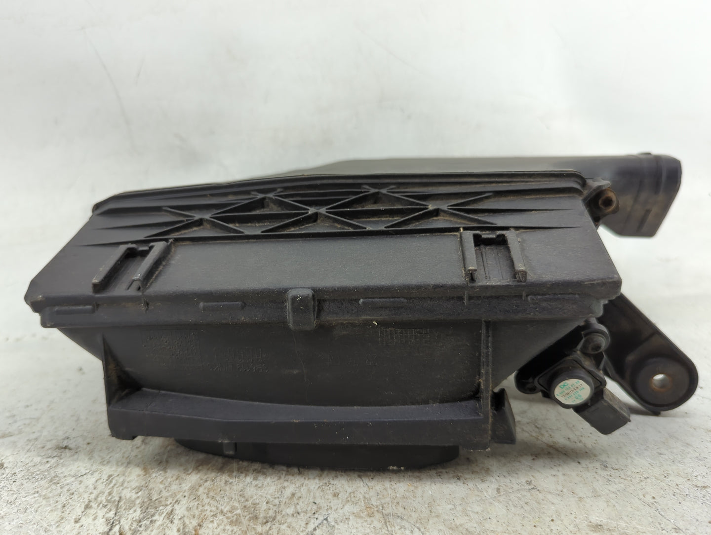 2012-2014 Mercedes-benz Ml350 Air Cleaner Intake-duct Hose Tube - Oemusedautoparts1.com