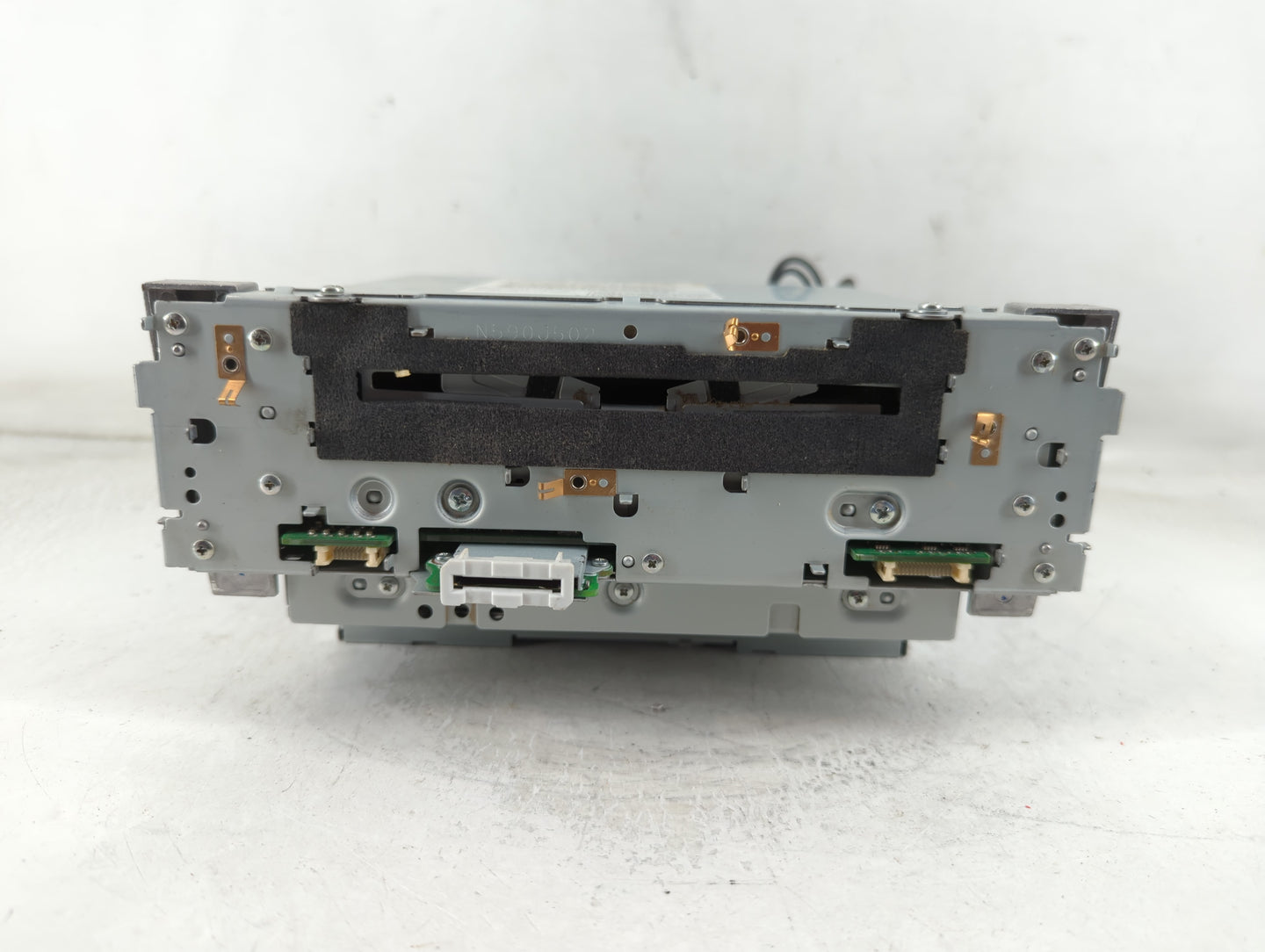 2012 Mercedes-Benz Ml350 Radio AM FM Cd Player Receiver Replacement P/N:A 166 900 70 05 Fits OEM Used Auto Parts - Oemusedau