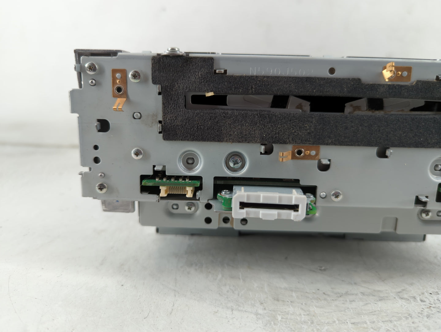 2012 Mercedes-Benz Ml350 Radio AM FM Cd Player Receiver Replacement P/N:A 166 900 70 05 Fits OEM Used Auto Parts - Oemusedau