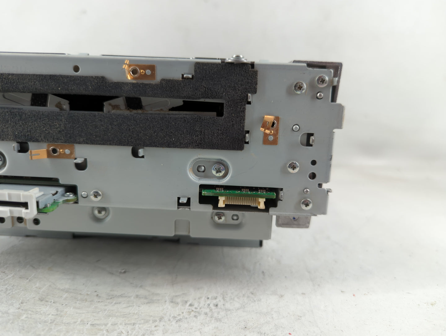 2012 Mercedes-Benz Ml350 Radio AM FM Cd Player Receiver Replacement P/N:A 166 900 70 05 Fits OEM Used Auto Parts - Oemusedau