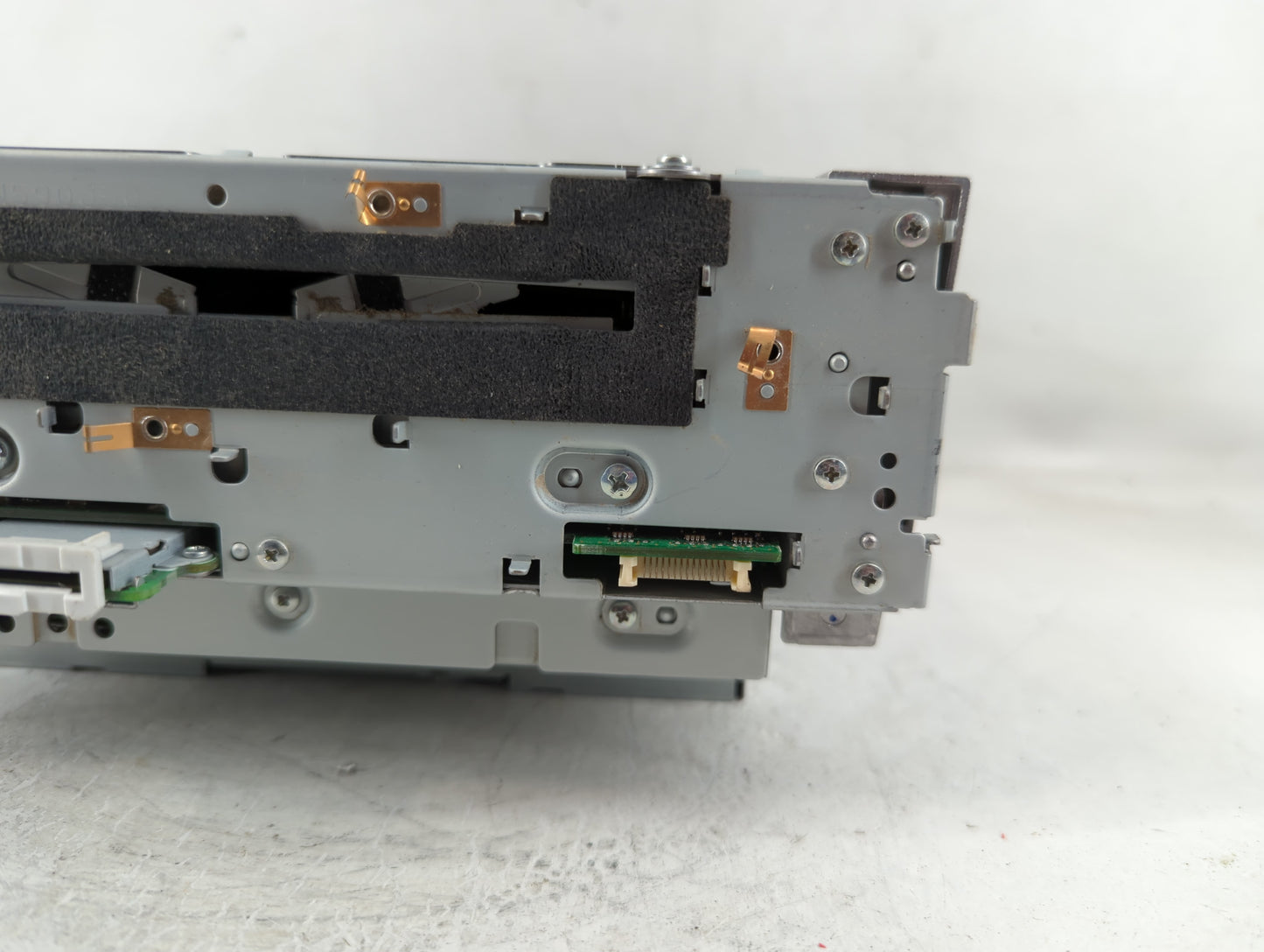 2012 Mercedes-Benz Ml350 Radio AM FM Cd Player Receiver Replacement P/N:A 166 900 70 05 Fits OEM Used Auto Parts - Oemusedau