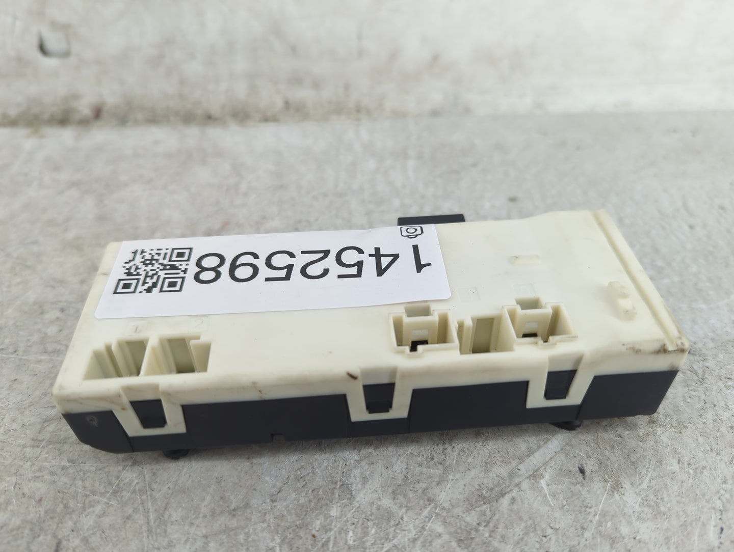 2007-2013 Mercedes-benz S550 Body Control Module Bcm - Oemusedautoparts1.com
