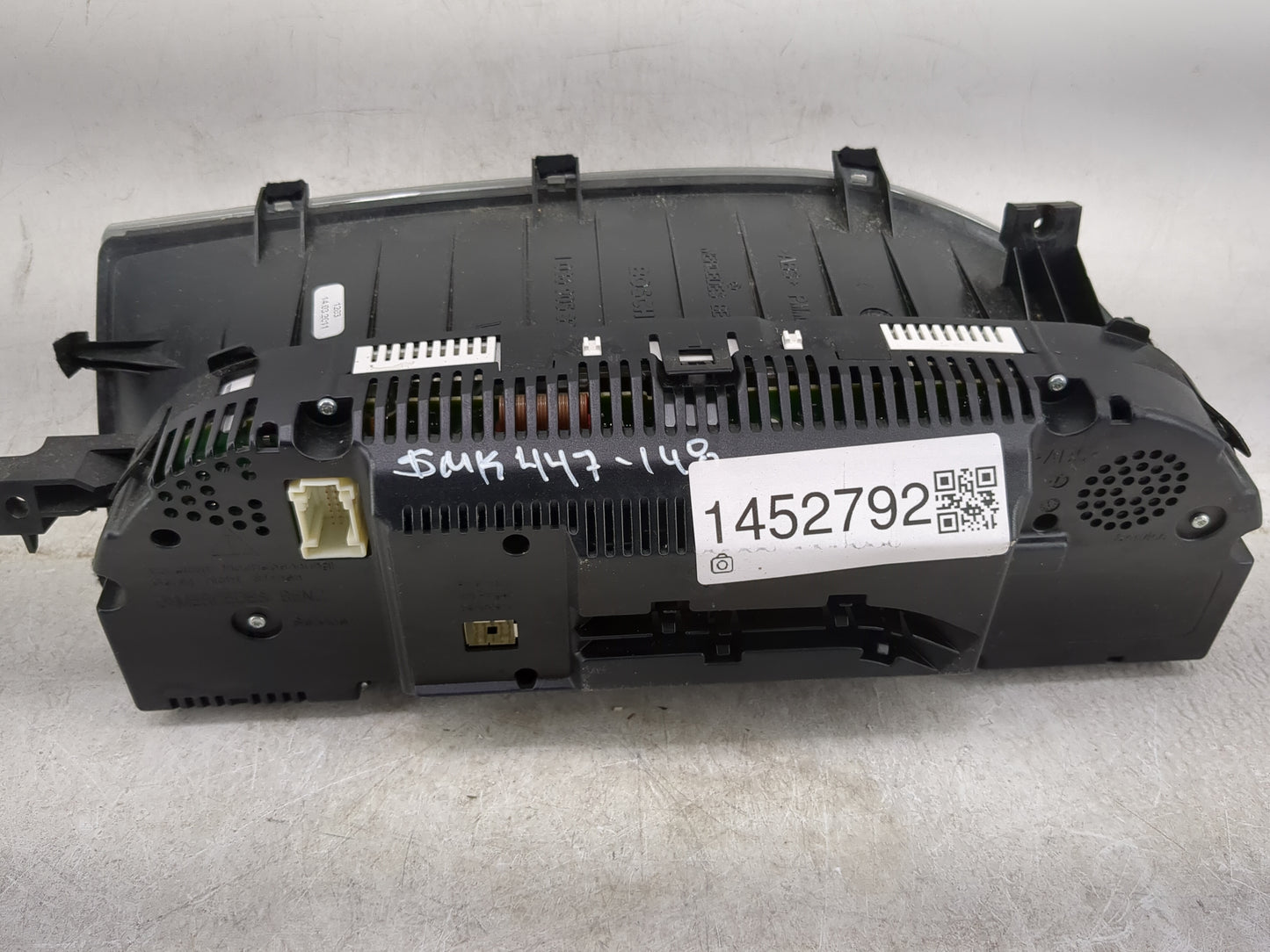 2011-2013 Mercedes-Benz S550 Instrument Cluster Speedometer Gauges P/N:1036905326 Miles:57K Fits Fits 2011 2012 2013 OEM Use