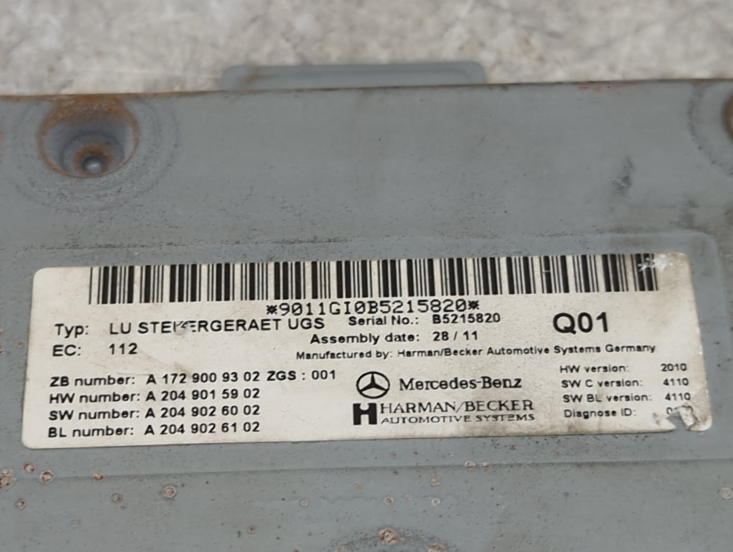 2012 Mercedes-benz S550 Body Control Module Bcm Inner Cabin Fuse Box - Oemusedautoparts1.com