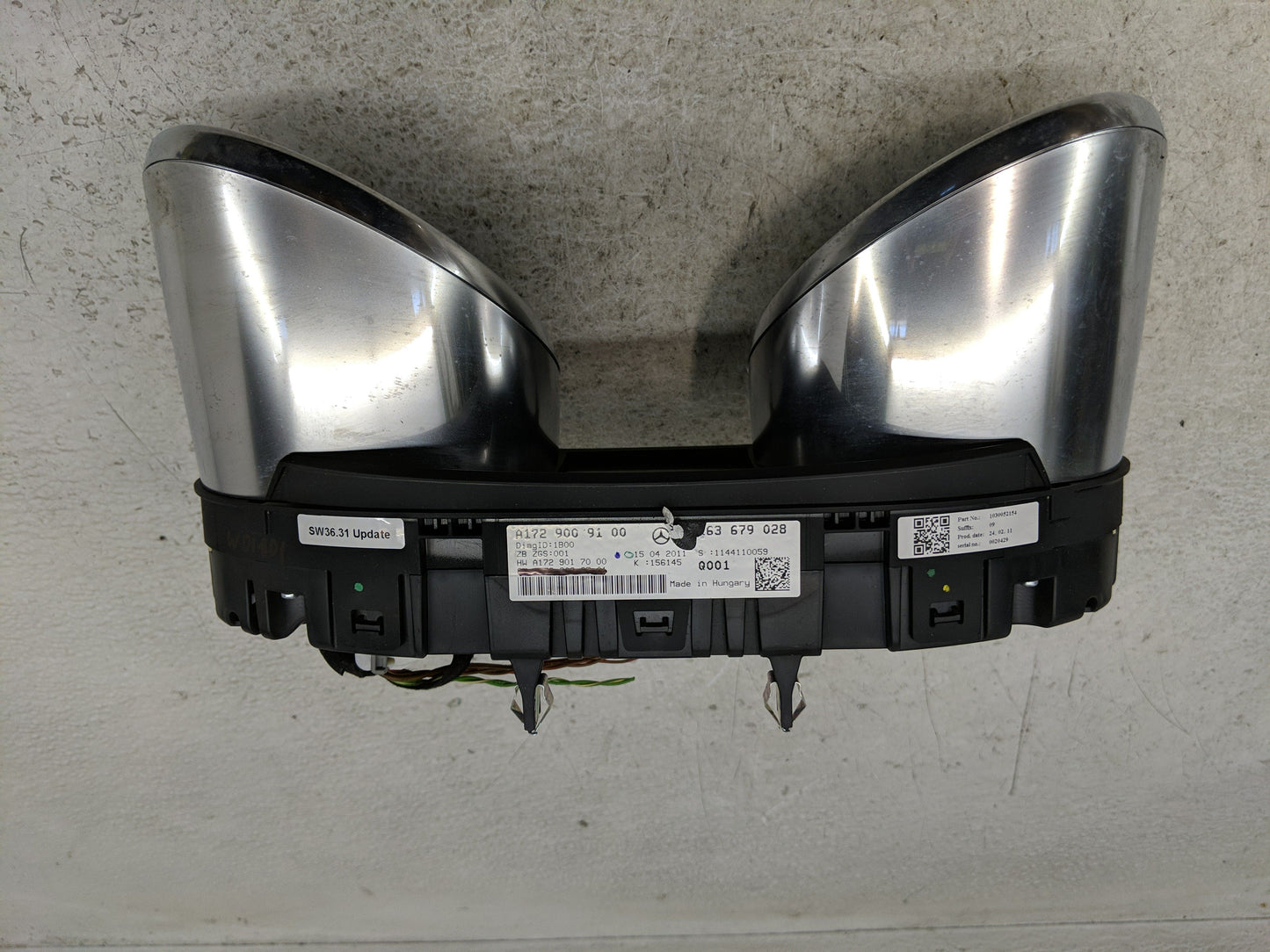 2012 Mercedes-Benz Slk200 Instrument Cluster Speedometer Gauges P/N:A172 900 91 00 Fits OEM Used Auto Parts - Oemusedautopar