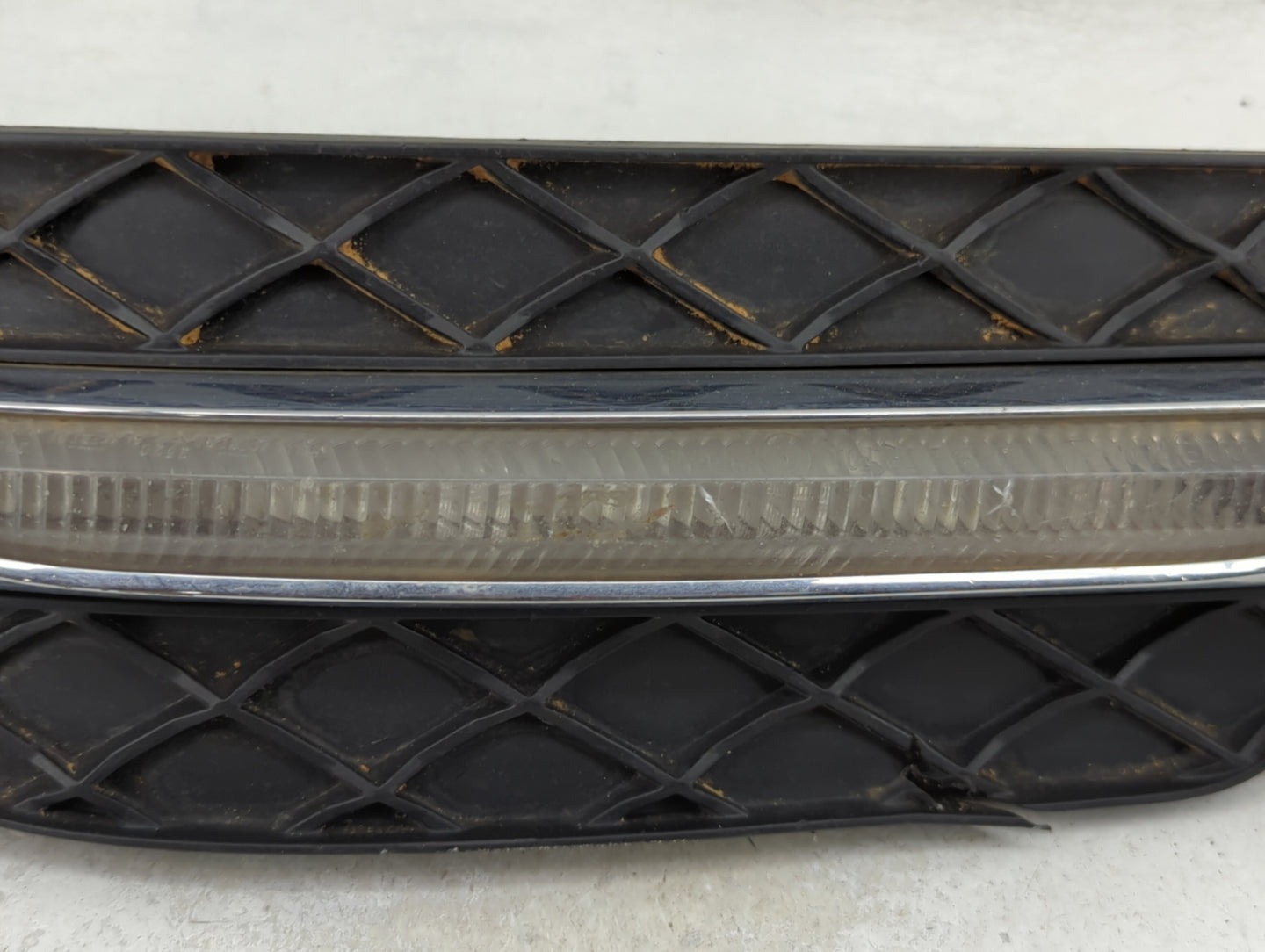 Mercedes C-class Driver Left Oem Front Light Lamp Black - Oemusedautoparts1.com