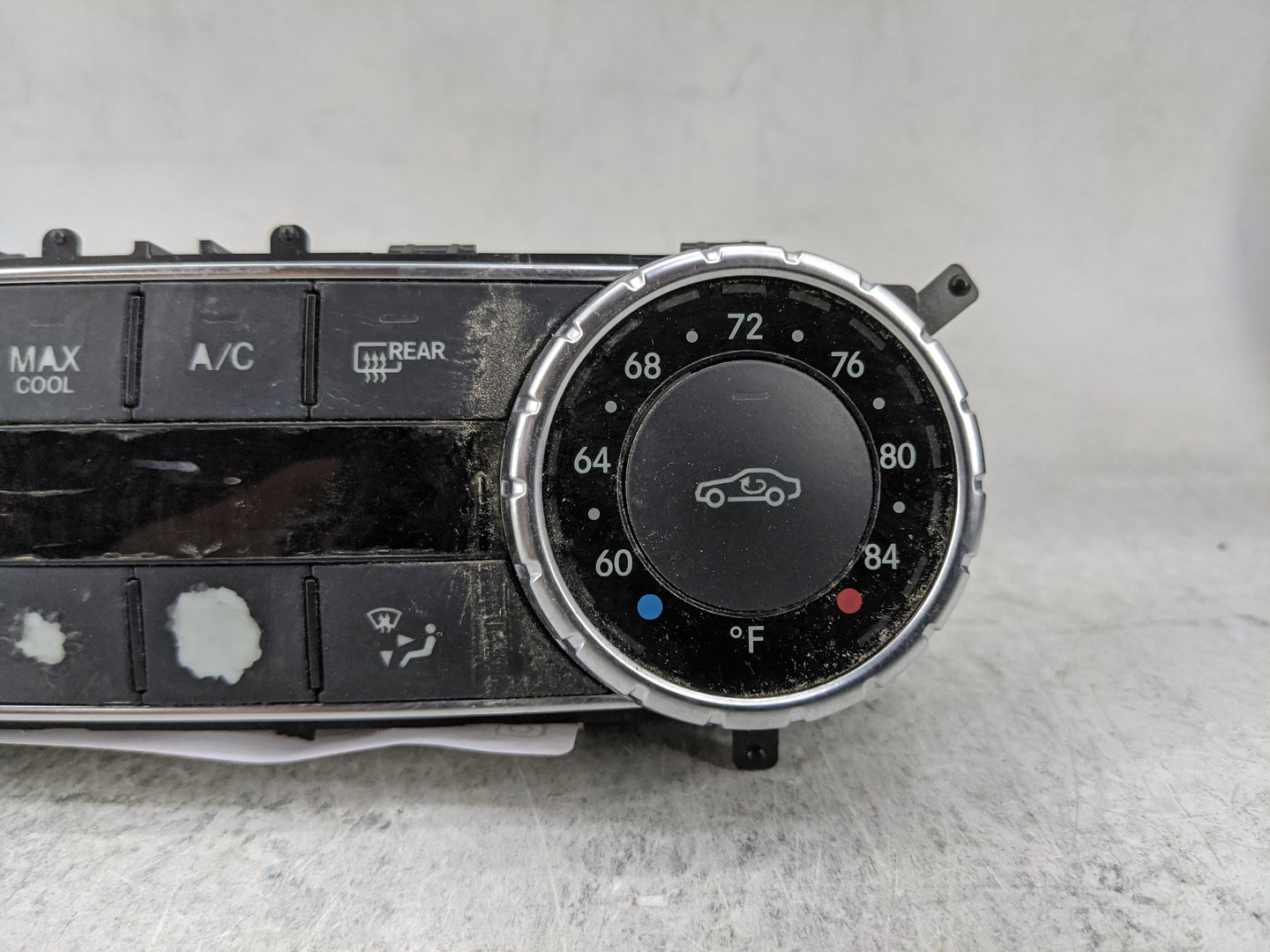 2012 Mercedes C-Class Climate Control Module Temperature AC/Heater Replacement P/N:A2049004003 Fits OEM Used Auto Parts - Oe