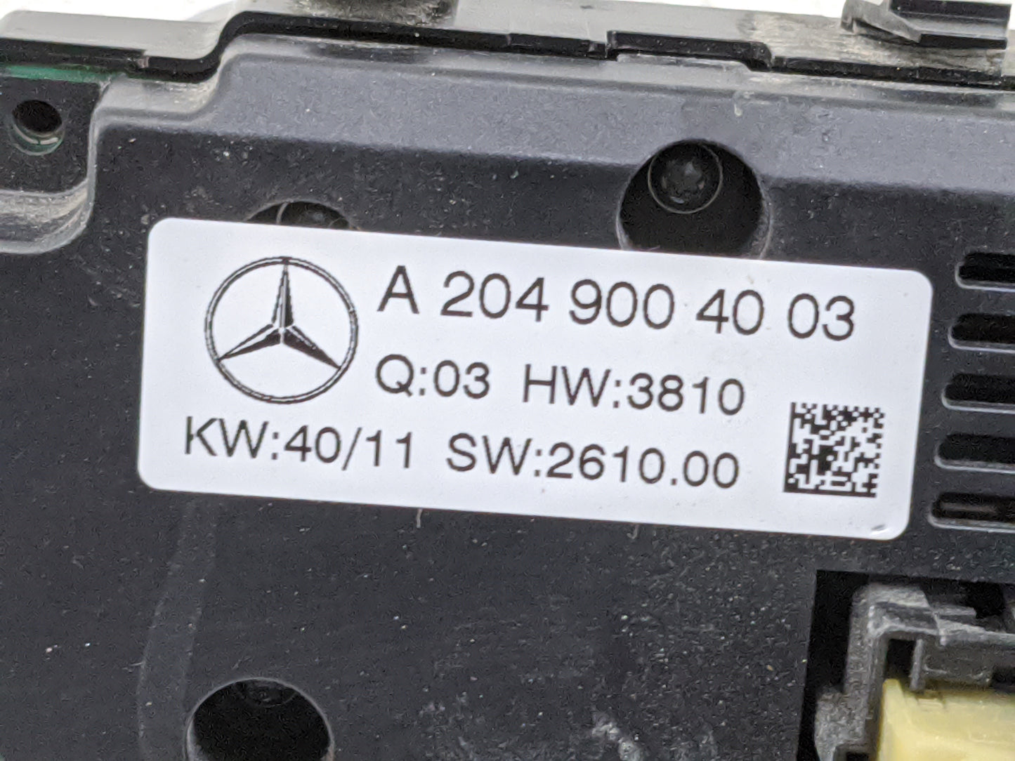 2012 Mercedes C-Class Climate Control Module Temperature AC/Heater Replacement P/N:A2049004003 Fits OEM Used Auto Parts - Oe