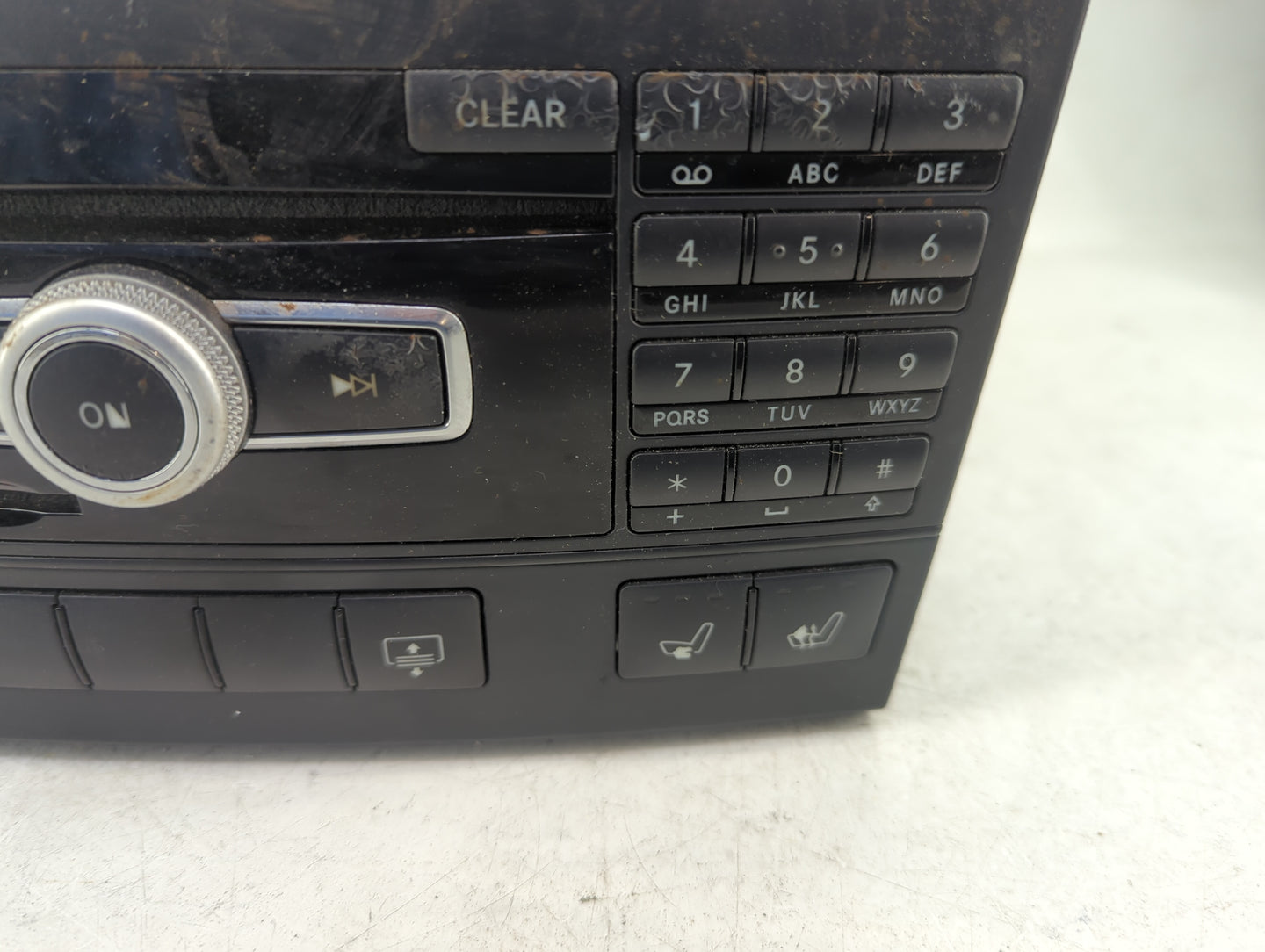 2012 Mercedes E-Class Radio AM FM Cd Player Receiver Replacement P/N:A2129005014 A2129011706, A1729029303 Fits Fits 2011 OEM