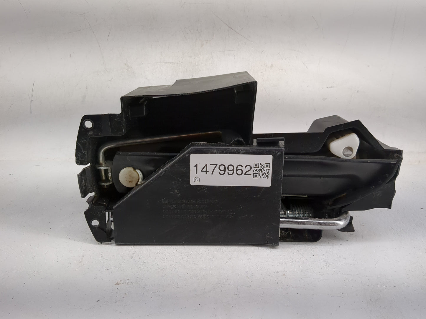 2012 Mercedes E-class Spare Scissor Car Jack Black - Oemusedautoparts1.com
