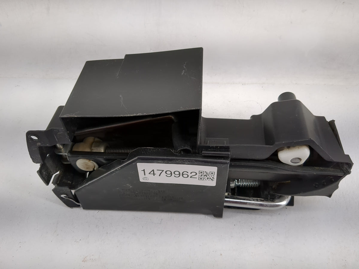 2012 Mercedes E-class Spare Scissor Car Jack Black - Oemusedautoparts1.com