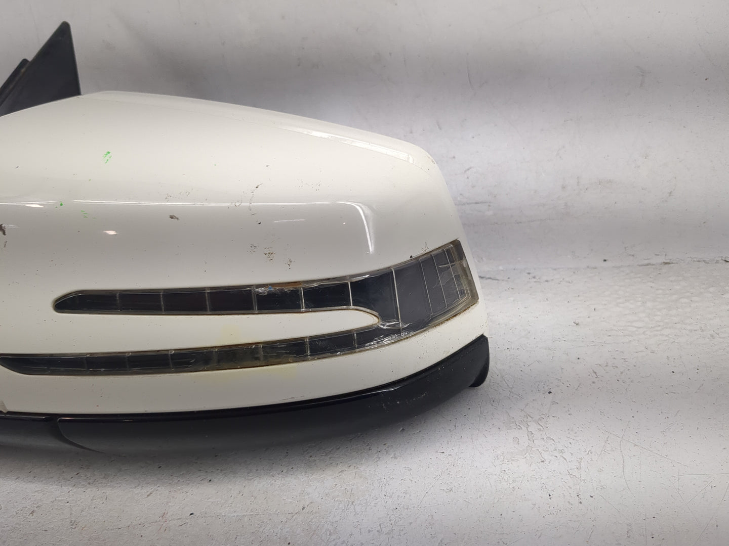 2012 Mercedes E-Class Driver Side View Mirror - Left Door Mirror OEM Used - Oemusedautoparts1.com