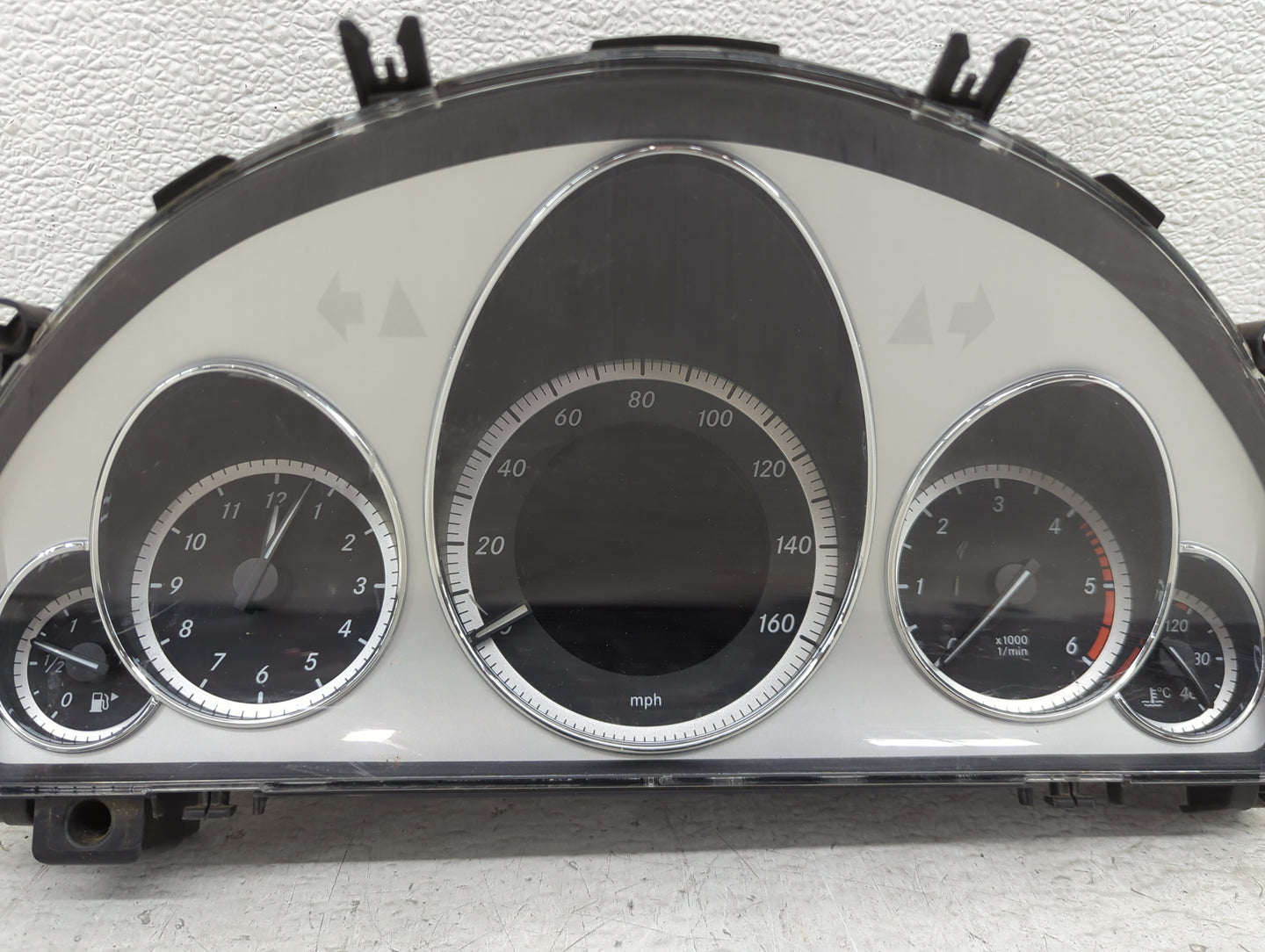 2012 Mercedes E350 Instrument Cluster Speedometer Gauges P/N:A2129004313 A2C33062000 Miles:110K Fits OEM Used Auto Parts - O