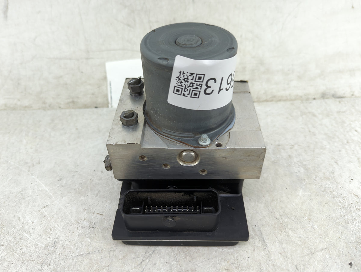 2012 Mercedes E350 ABS Pump Control Module Replacement P/N:0265236464 A2124315512 Fits Fits 2011 OEM Used Auto Parts - Oemus